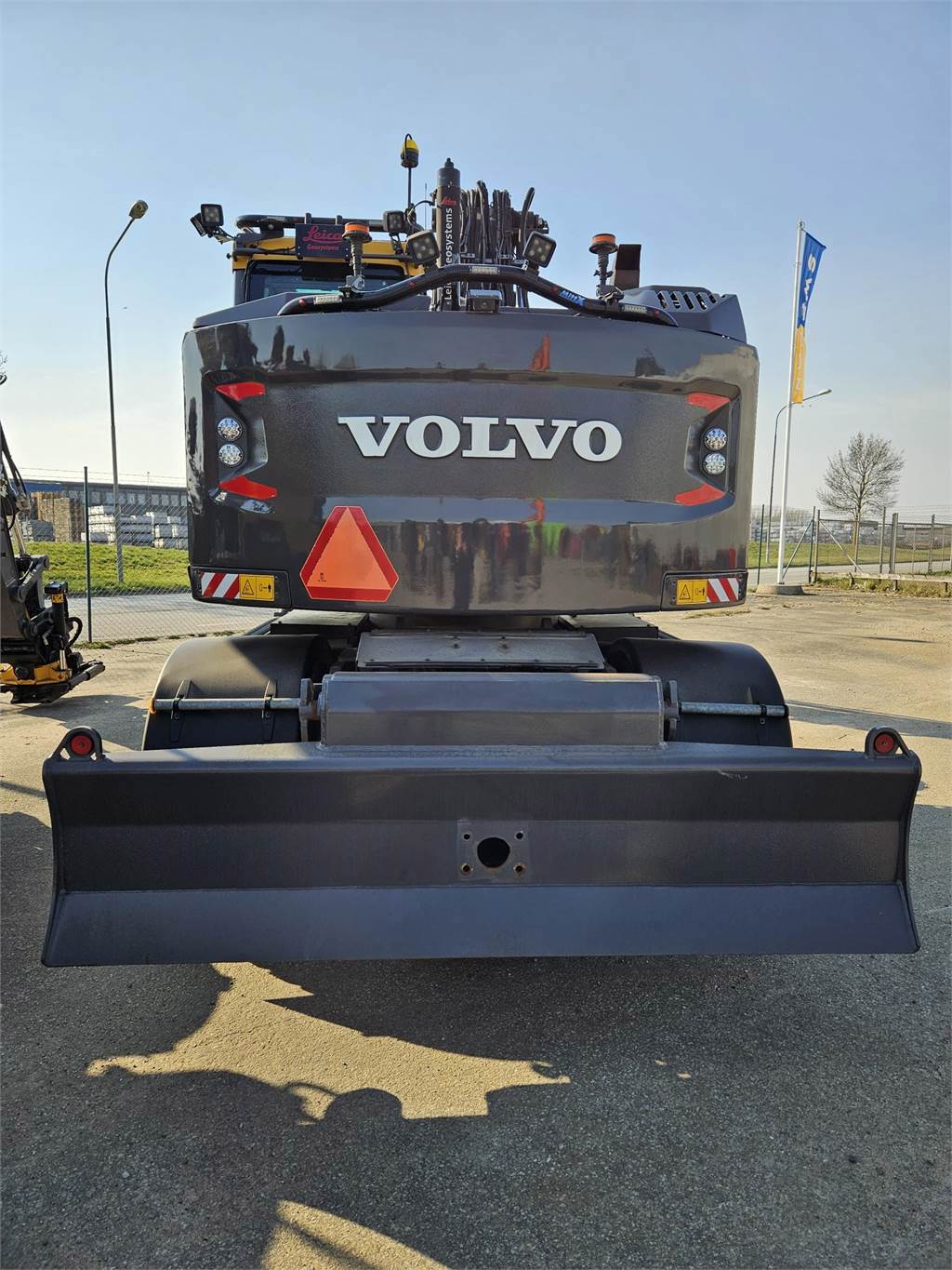 volvo-ewr150,ewr150e_320573a-1000005229.jpg