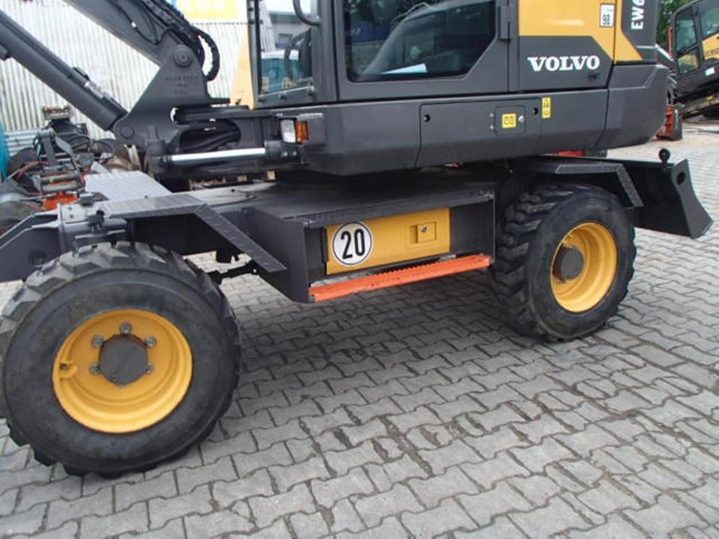 volvo-ew-60-e,f02d4e91-8.jpg