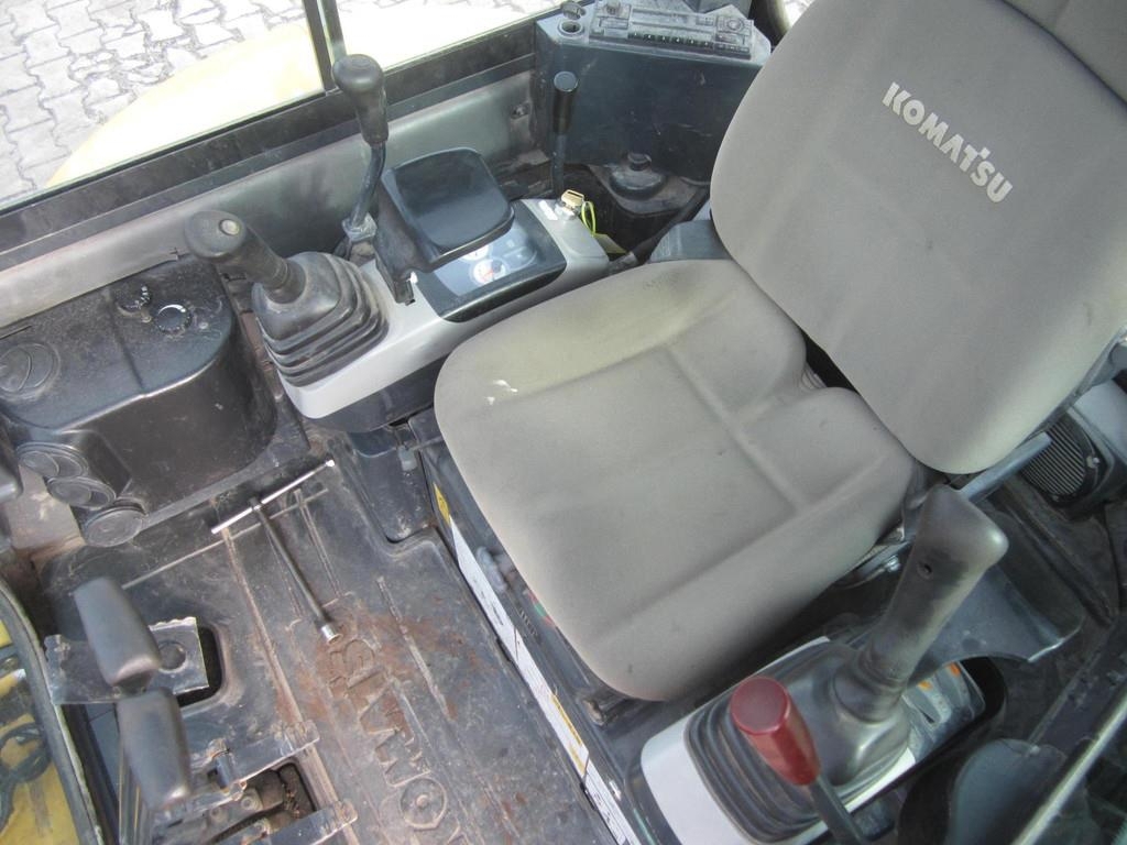 komatsu-pc-26mr-3,7cfef120-7.jpg