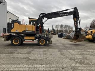 Volvo EW 220 E