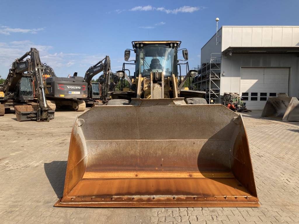 cat-950-m,15f6d396.jpg