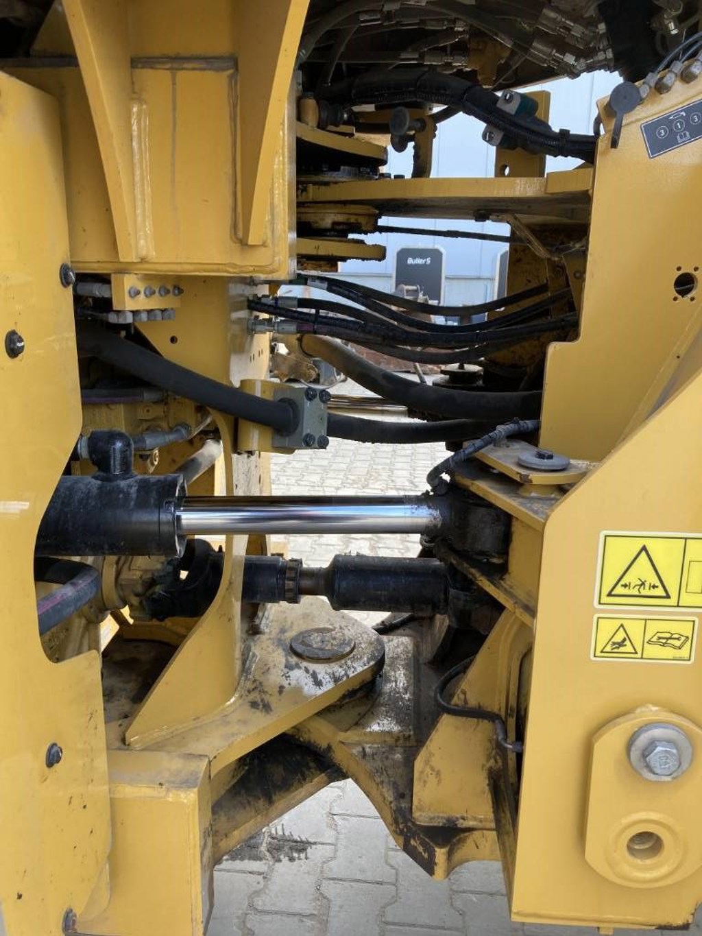 cat-950-m,5b718804.jpg