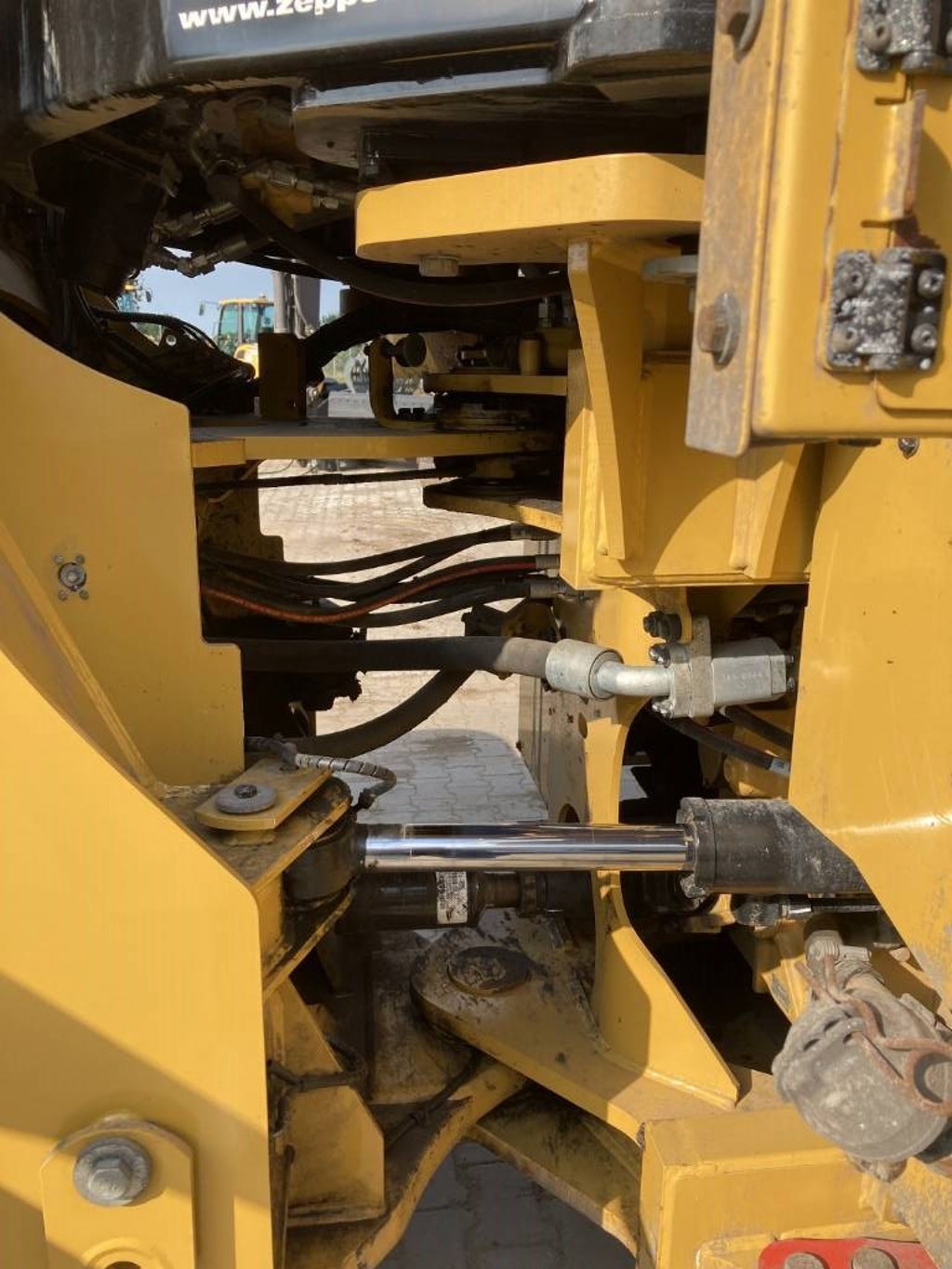 cat-950-m,9619420f.jpg