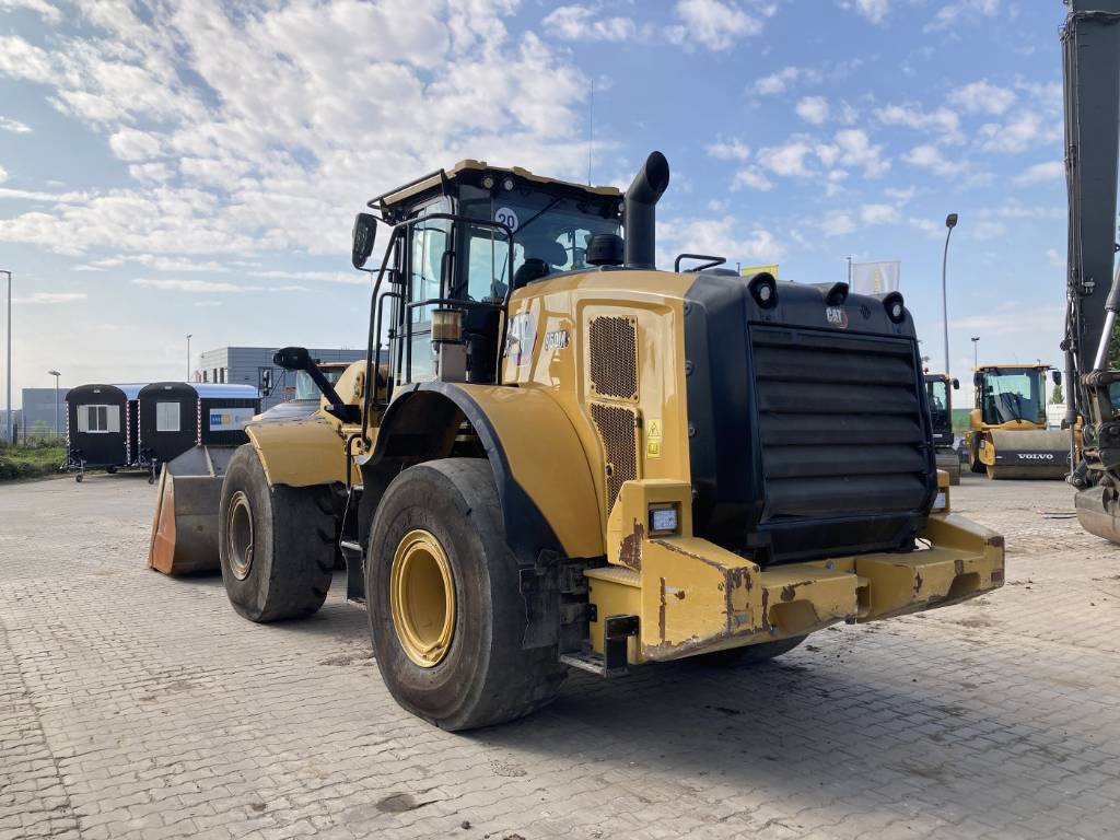 cat-950-m,cbbb2acc.jpg