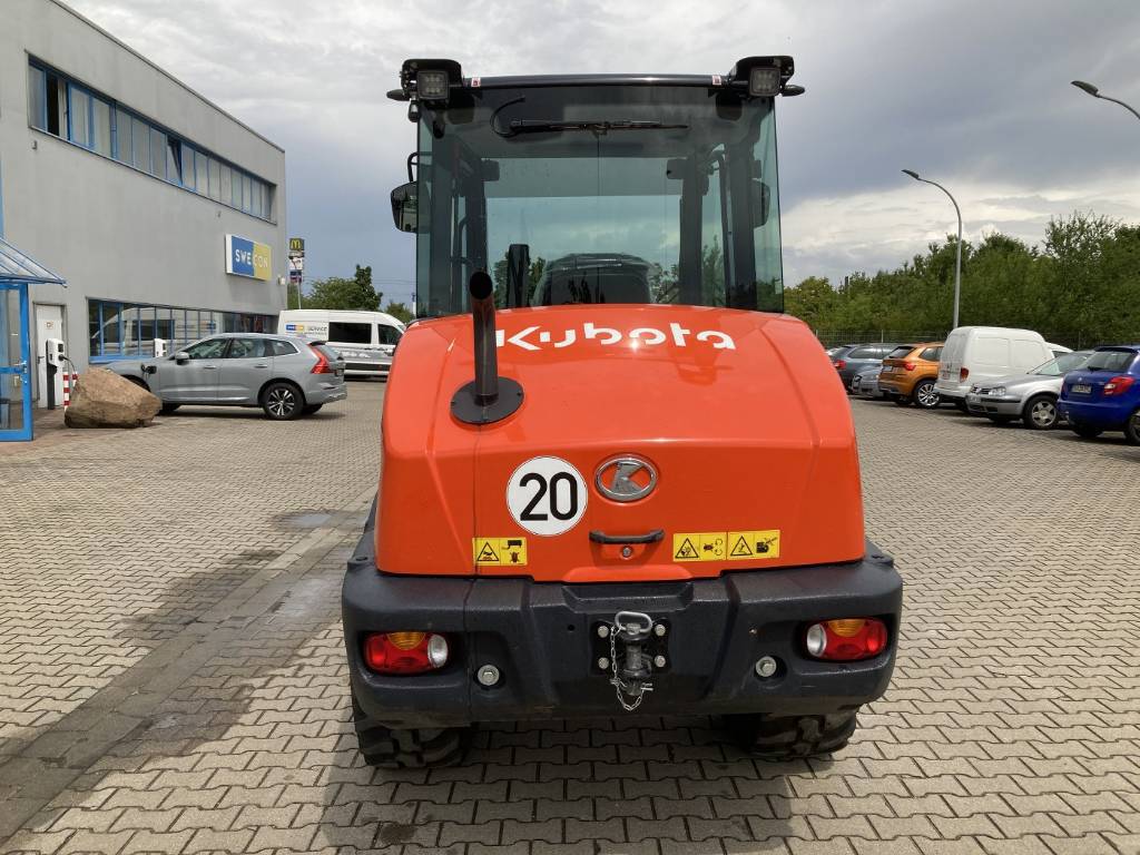 kubota-r-090,8474d686.jpg