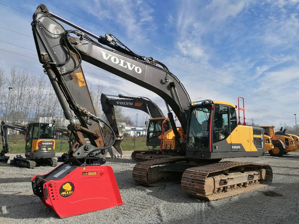 volvo-ec-220-e,5f0f1b8b.jpg