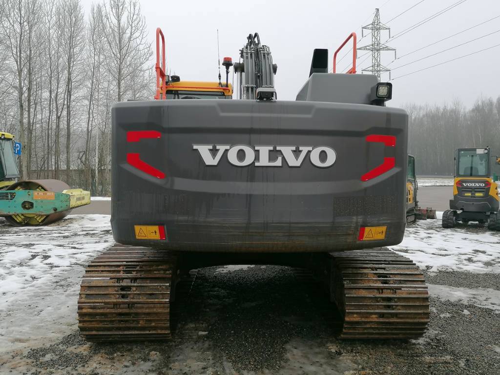 volvo-ec-220-e,9e24f317.jpg