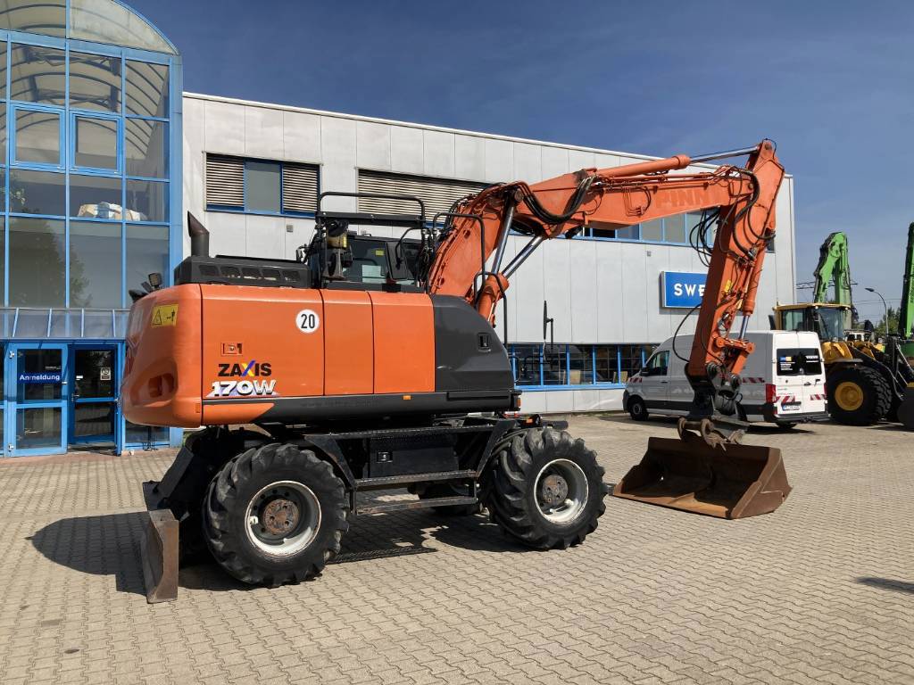 hitachi-zx-170-w-6,4bbf520b.jpg
