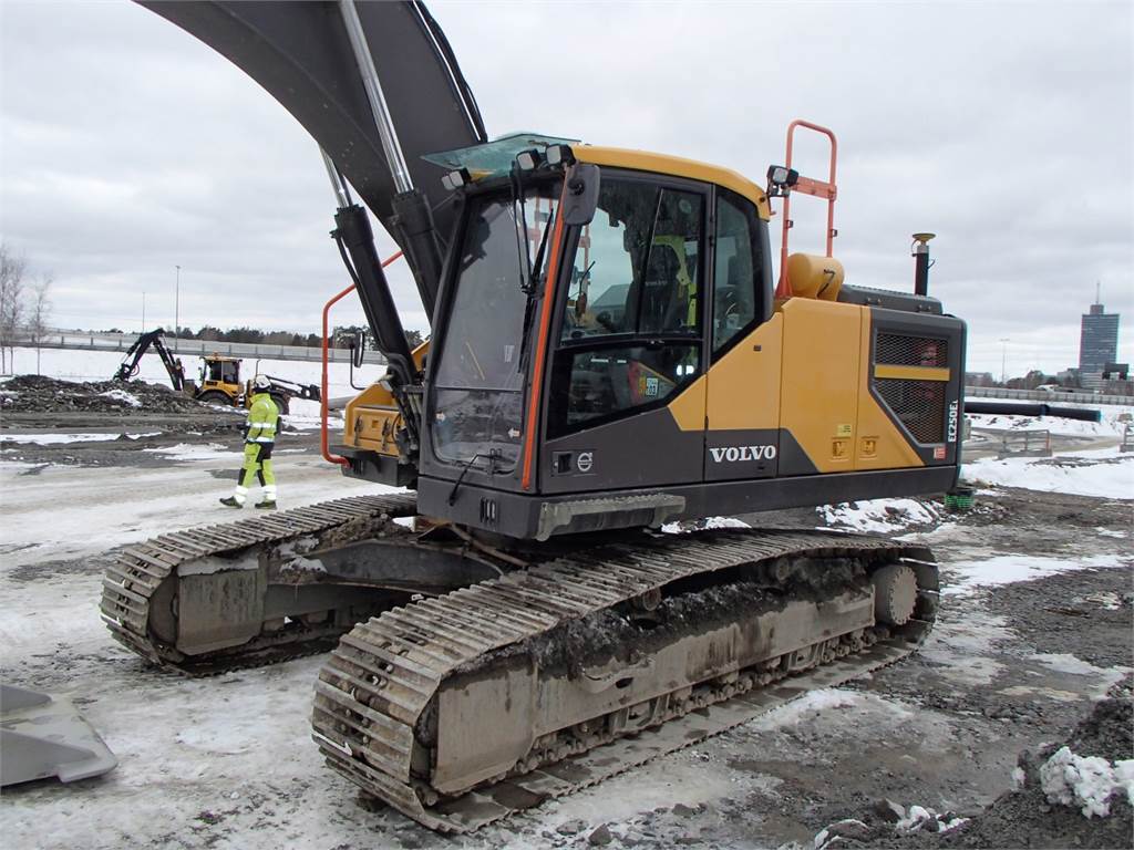 volvo-ec250el-b155,ec250el_320612a-p3300466.jpg