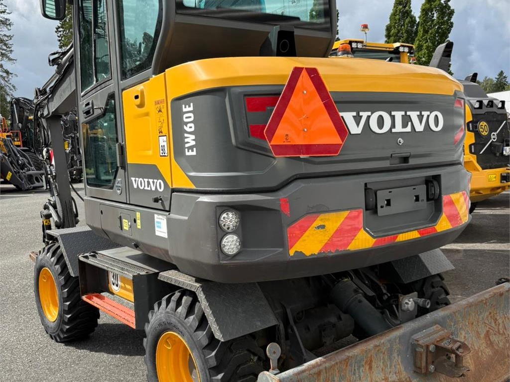 volvo-ew60,ew60e_310656a-ew60e310656(2).jpg