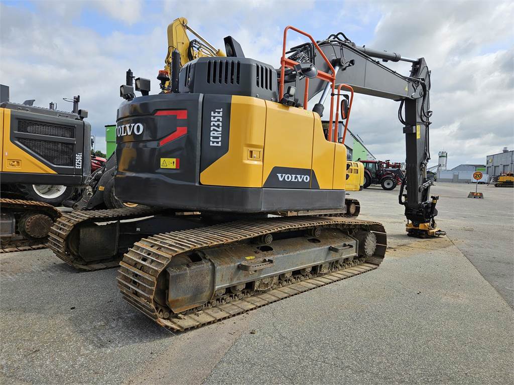 volvo-ecr23-9a10,ecr235el_315032a-1000007476.jpg