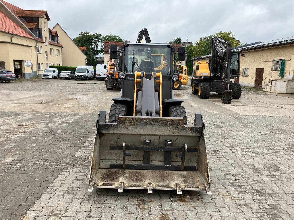 mecalac-ax-700,927de14c.jpg