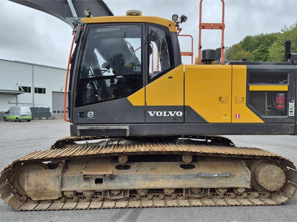 volvo,ec220el_321326a-ec220el_321326_3.jpg