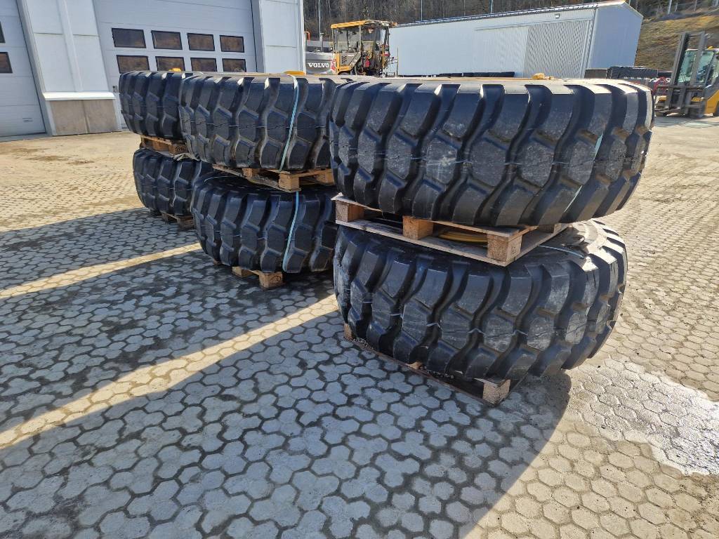 bridgestone-23-5r25-vlt,03876f7d.jpg