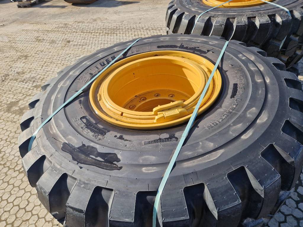 bridgestone-23-5r25-vlt,834dc012.jpg