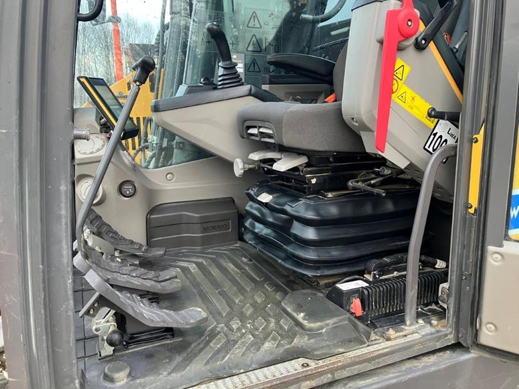 volvo-ecr-145-el,b99cef9e-35.jpg