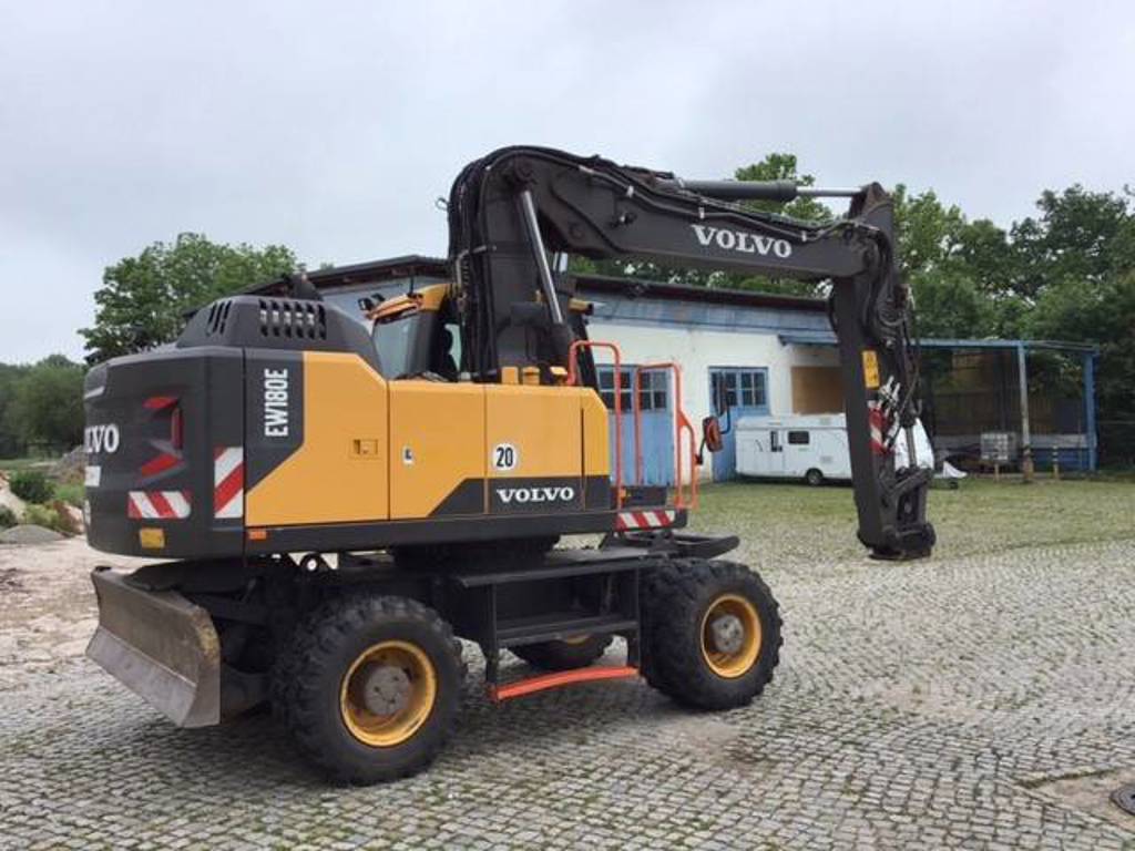 volvo-ew-180-e,703bf292.jpg